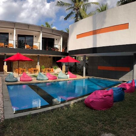 Maza Soda Resort Quần đảo Gili Ngoại thất bức ảnh